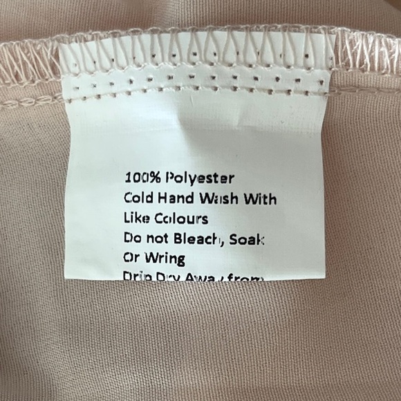 Sage & Paige Lost In Seasons Floral Nude Multi Floral Mini Dress Size Small NWT - Picture 8 of 9